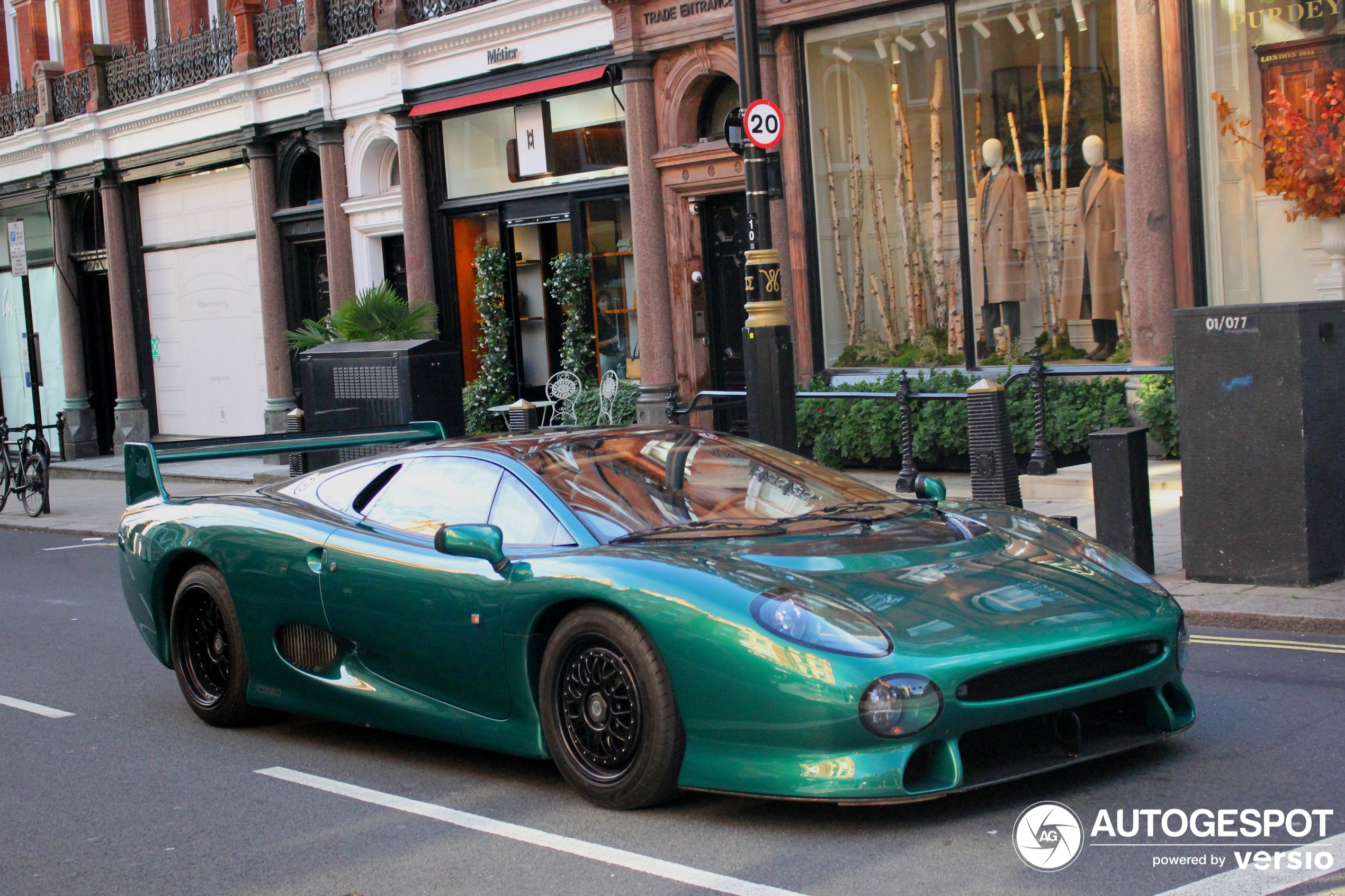 Normaal alleen in Monaco: Jaguar XJ220S TWR