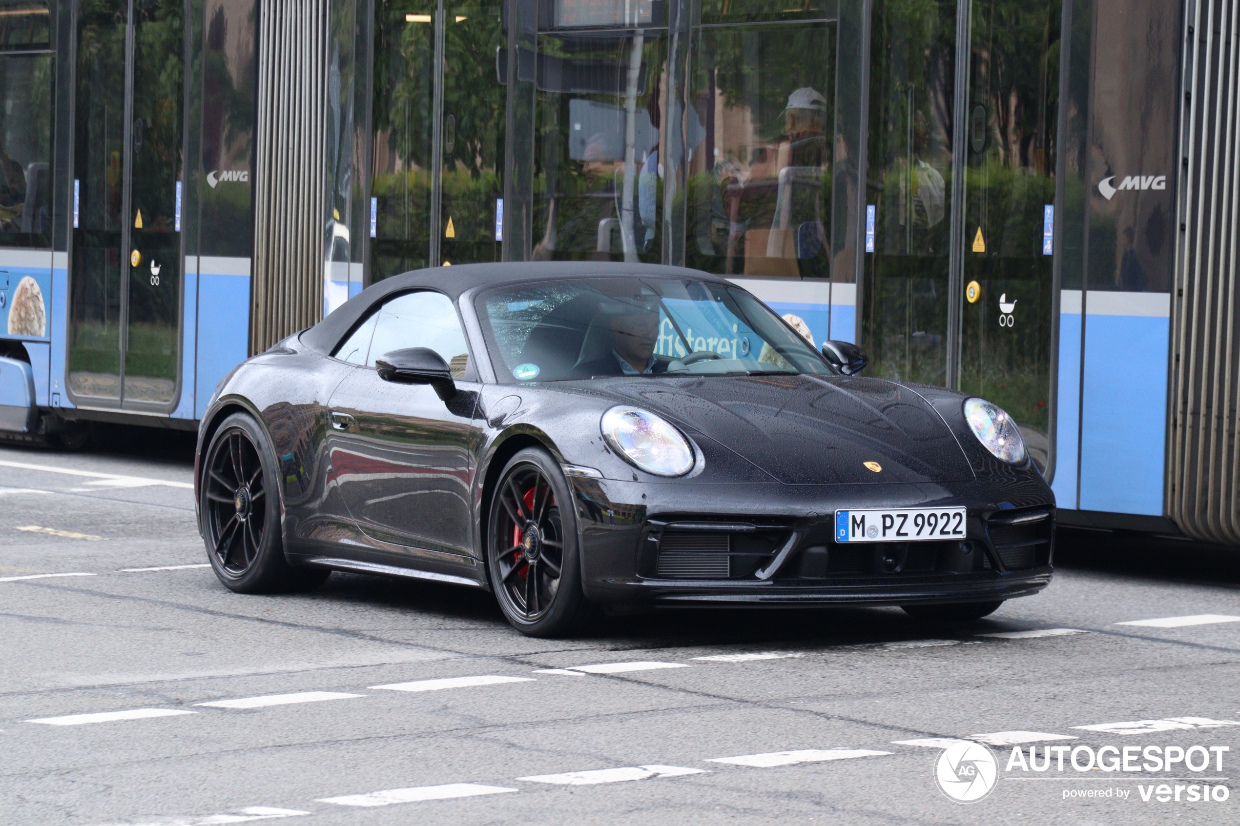 Porsche 992 Carrera 4S Cabriolet