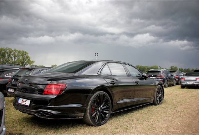 Bentley Flying Spur Hybrid S