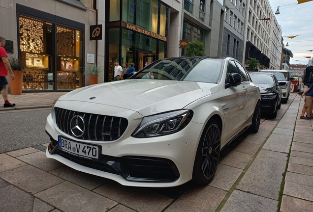 Mercedes-AMG C 63 S W205