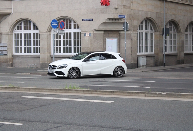 Mercedes-AMG A 45 W176 2015