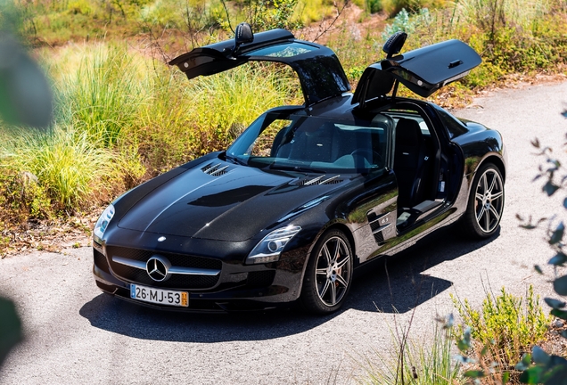 Mercedes-Benz SLS AMG