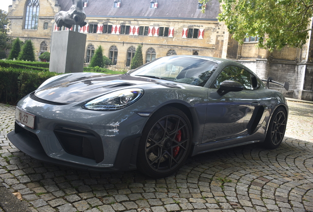 Porsche 718 Cayman GT4 RS Weissach Package