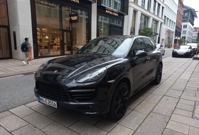 Porsche 958 Cayenne GTS