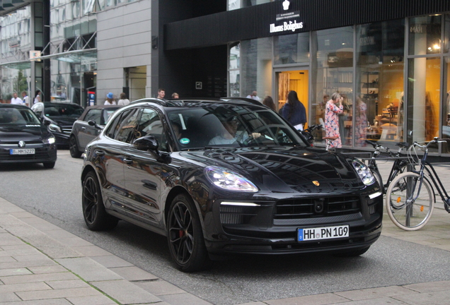 Porsche 95B Macan GTS MkIII