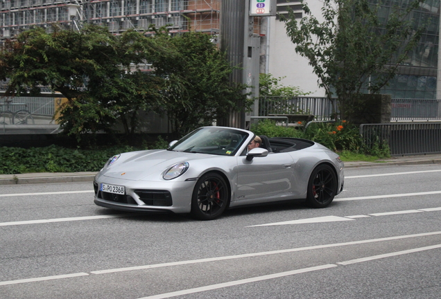 Porsche 992 Carrera 4 GTS Cabriolet