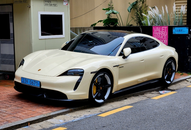 Porsche Taycan Turbo S