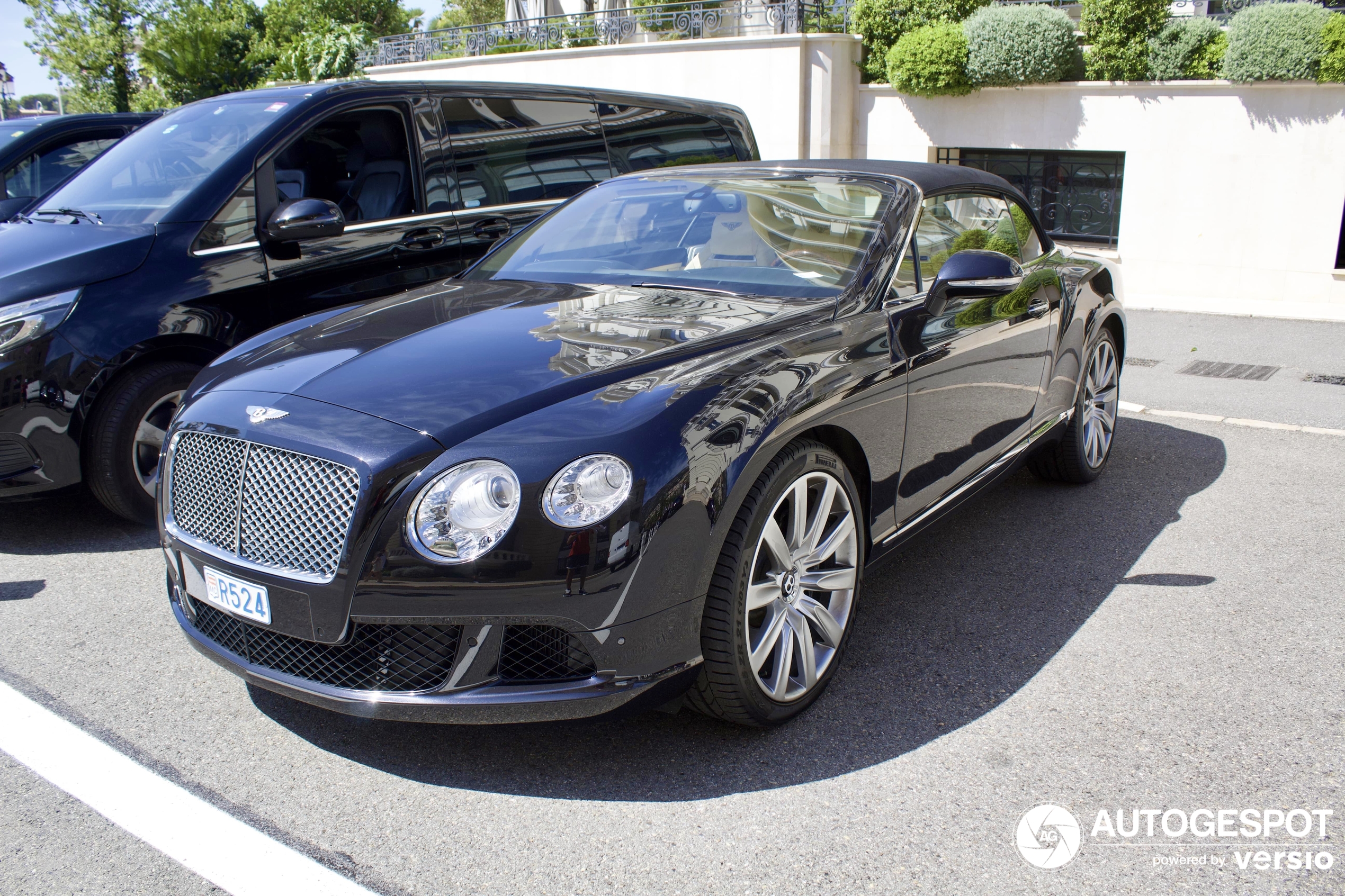 Bentley Continental GTC 2012