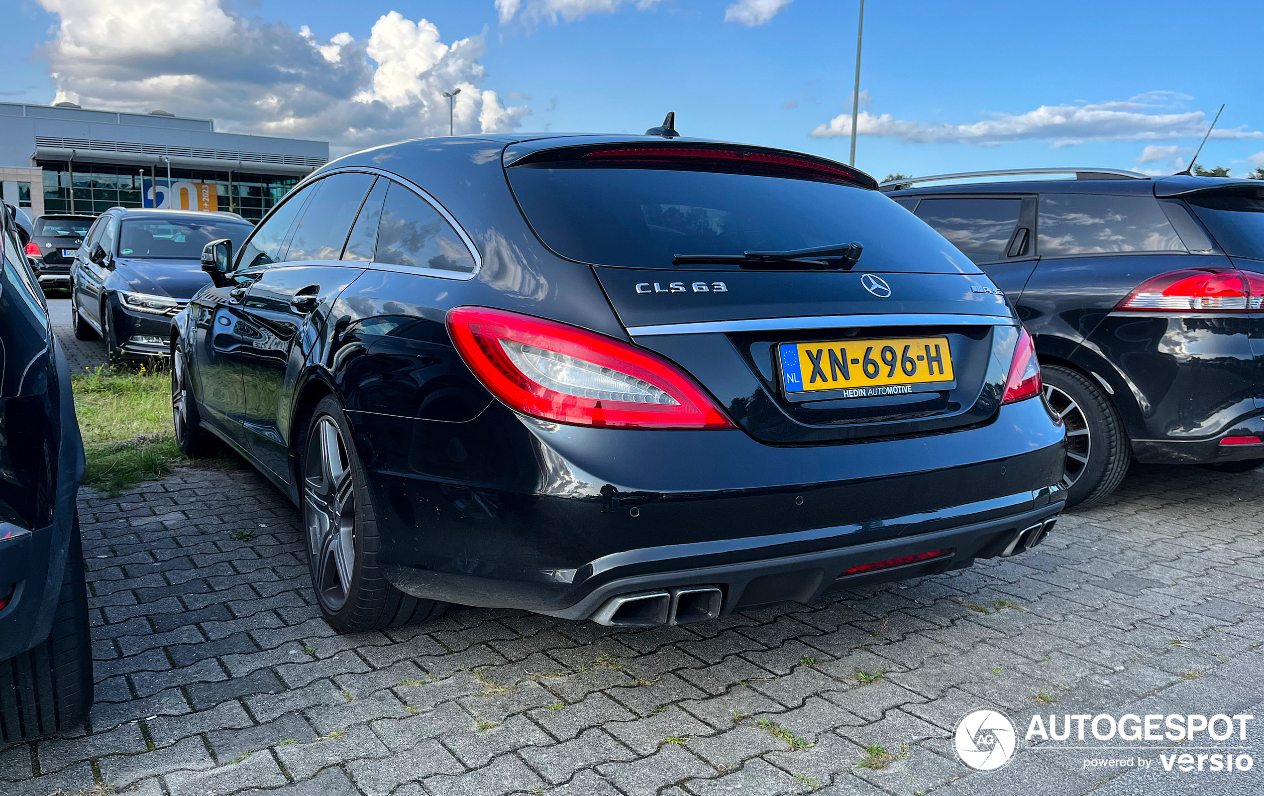 Mercedes-Benz CLS 63 AMG X218 Shooting Brake