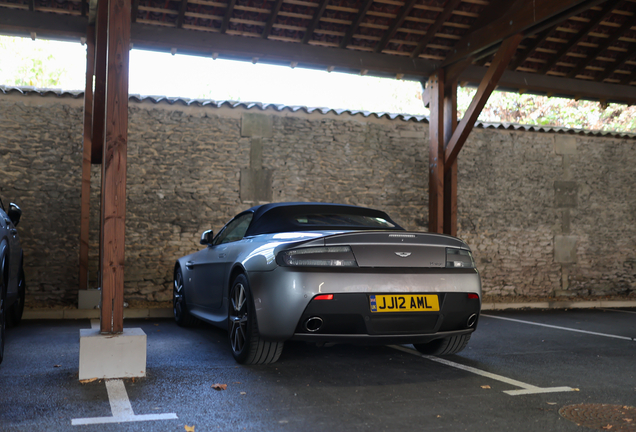 Aston Martin V8 Vantage Roadster 2012