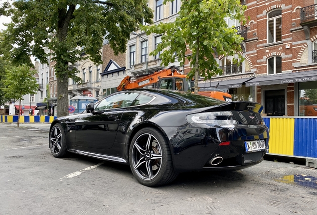 Aston Martin V8 Vantage S