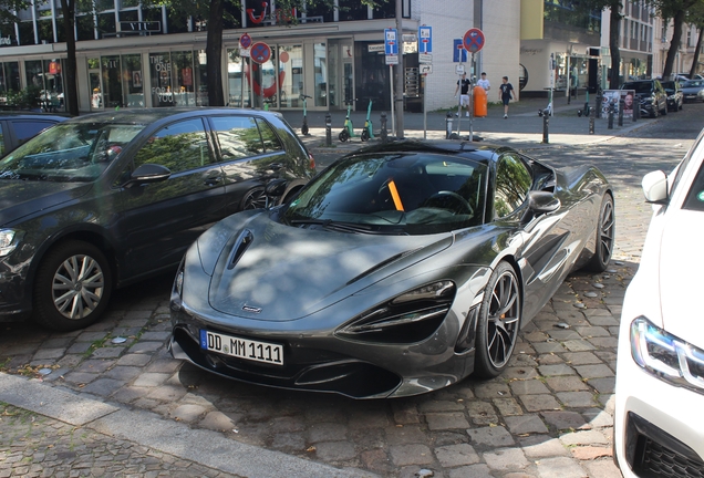 McLaren 720S Spider