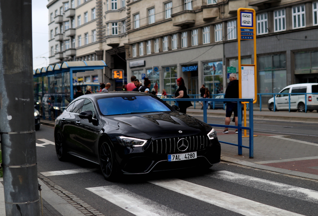 Mercedes-AMG GT 63 S X290