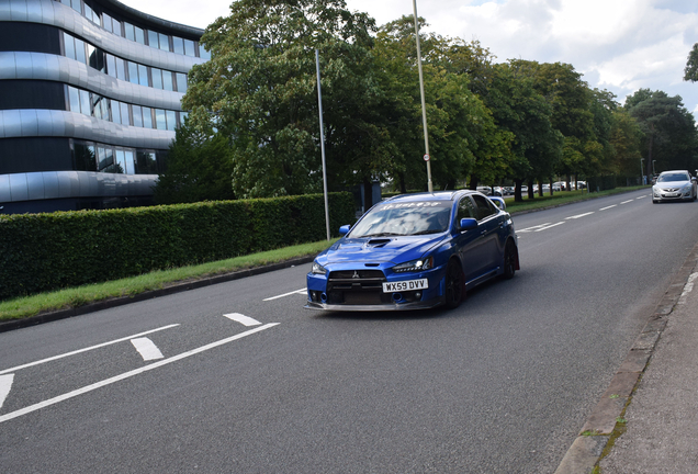 Mitsubishi Lancer Evolution X GSR FQ-400