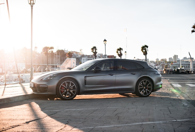 Porsche 971 Panamera GTS Sport Turismo