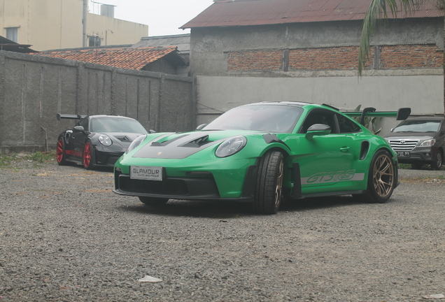 Porsche 992 GT3 RS Weissach Package