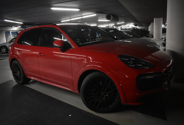 Porsche 9YA Cayenne GTS