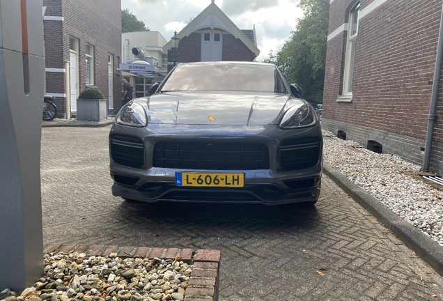 Porsche Cayenne Coupé Turbo S E-Hybrid