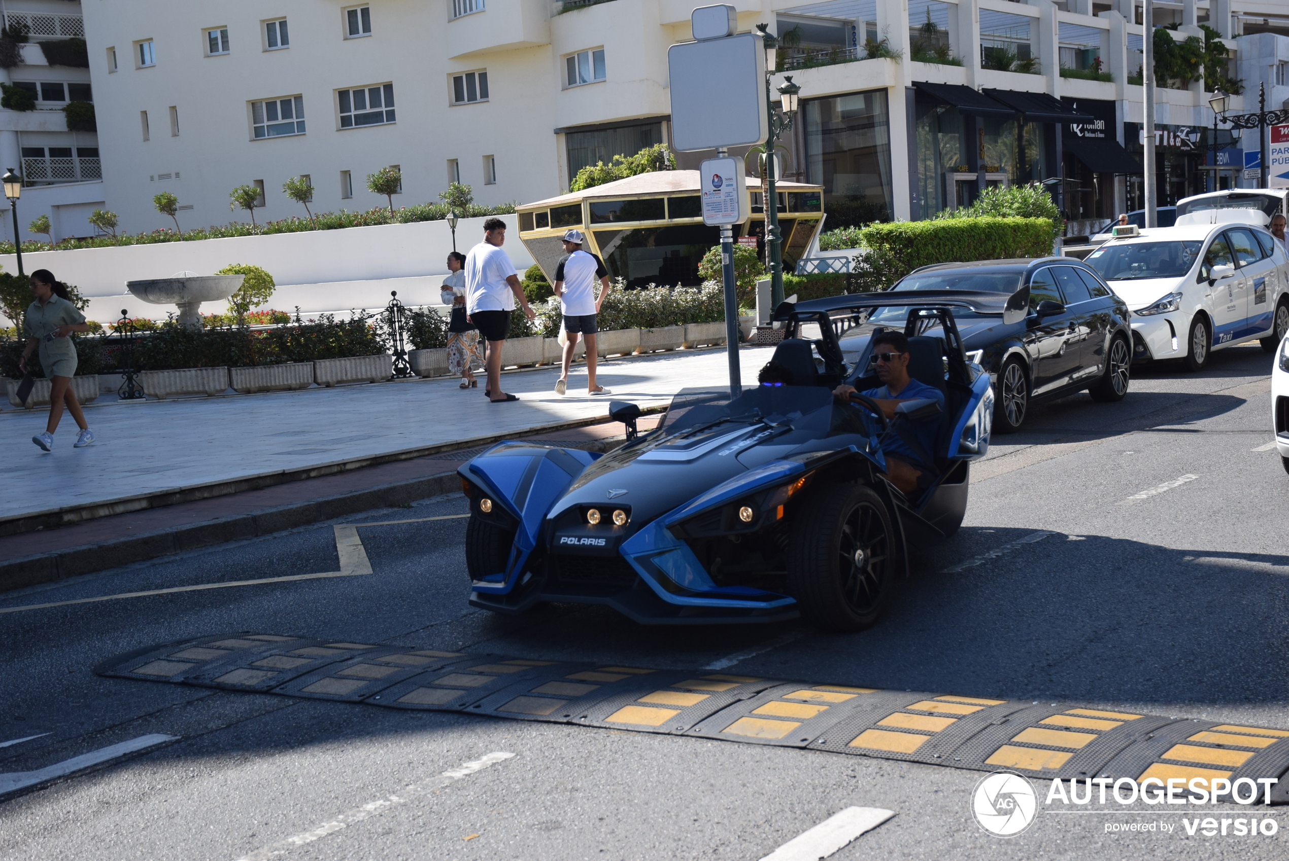 Polaris Slingshot SLR