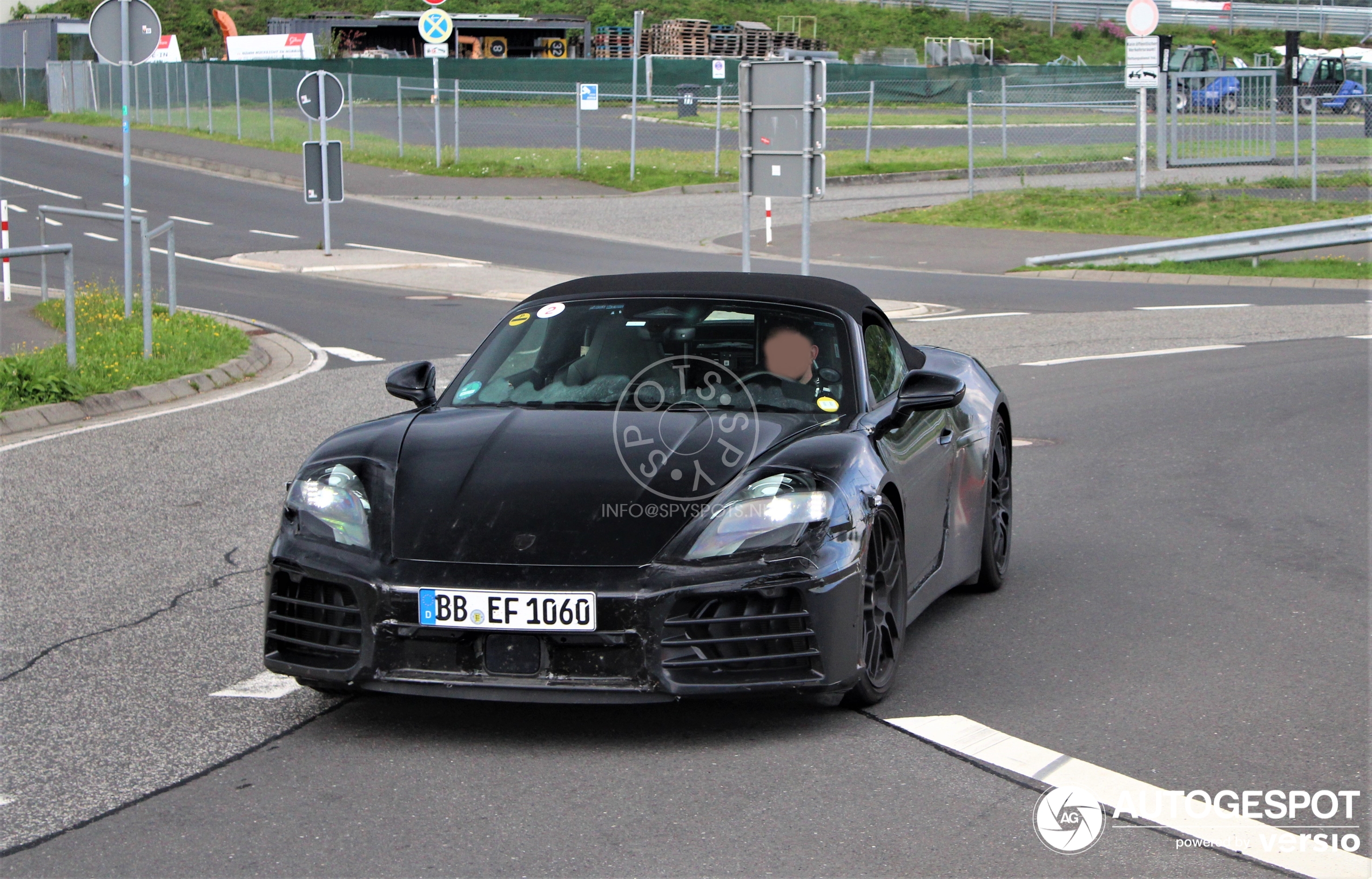 Porsche 718 Boxster EV 2025