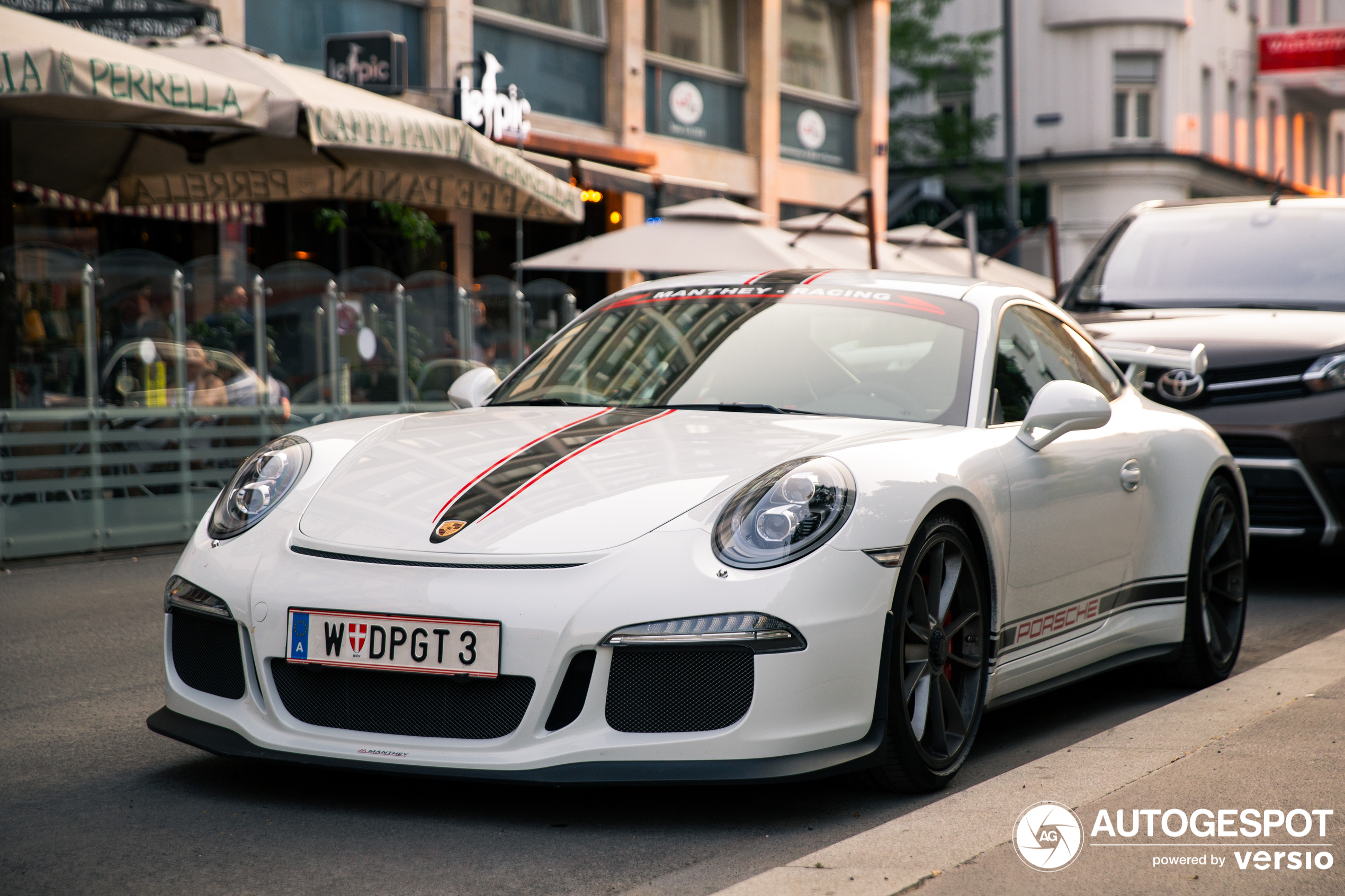 Porsche Manthey Racing 991 GT3 MR