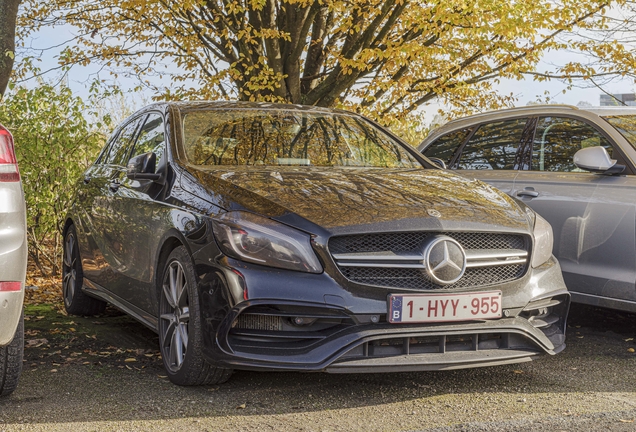 Mercedes-AMG A 45 W176 2015