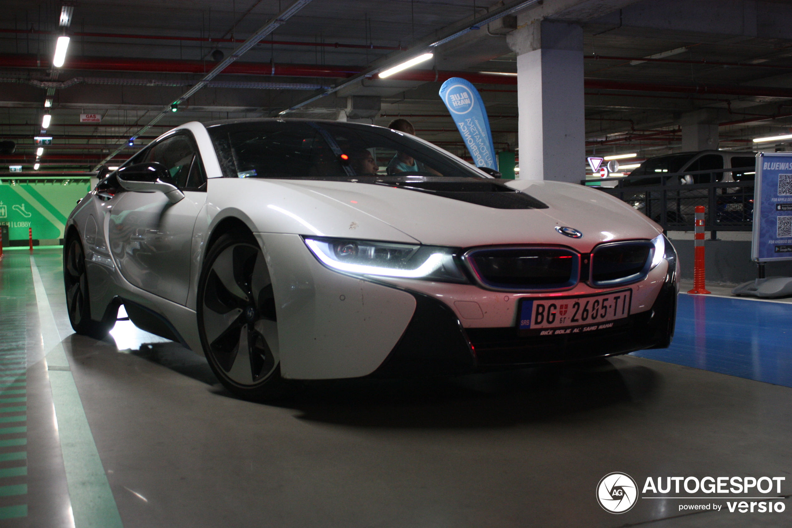 BMW i8