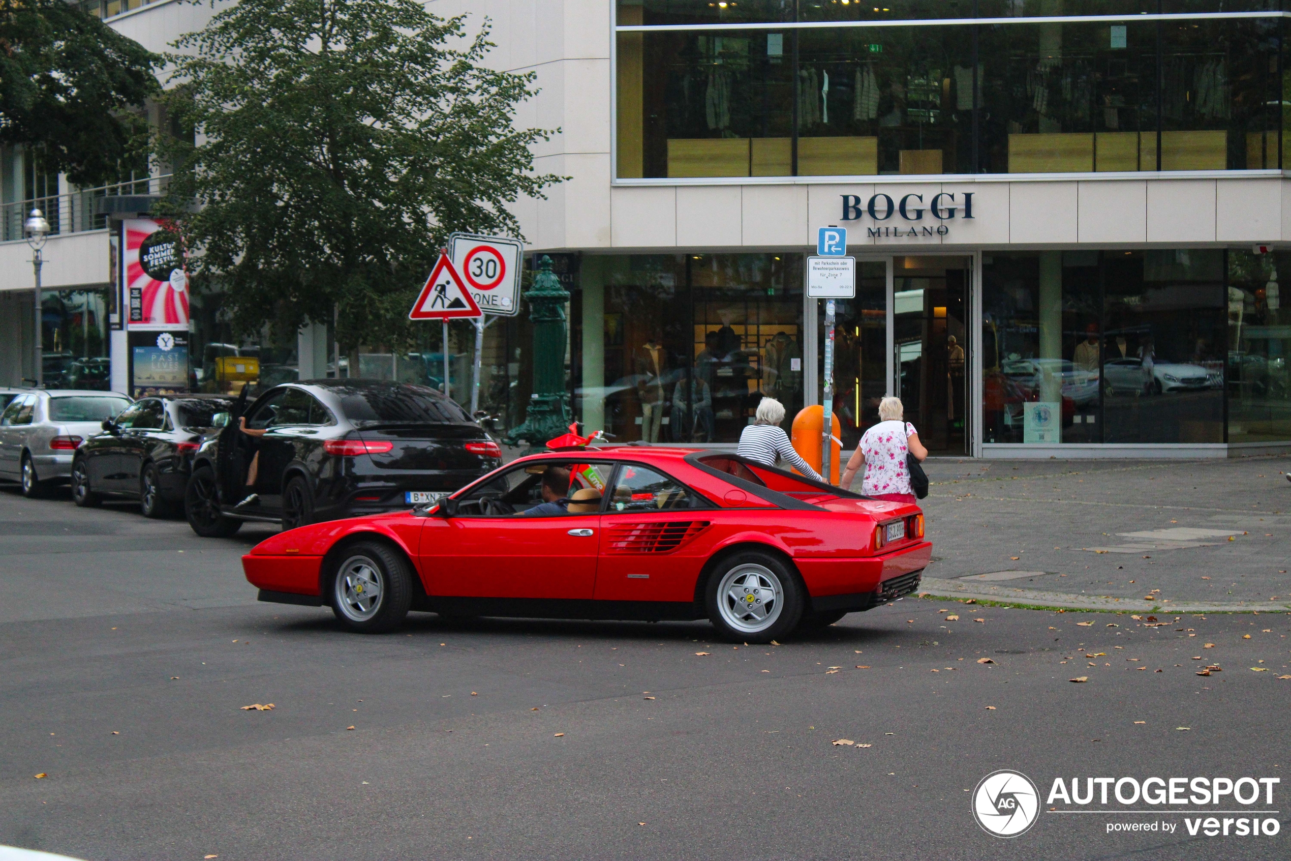 Ferrari Mondial 3.2