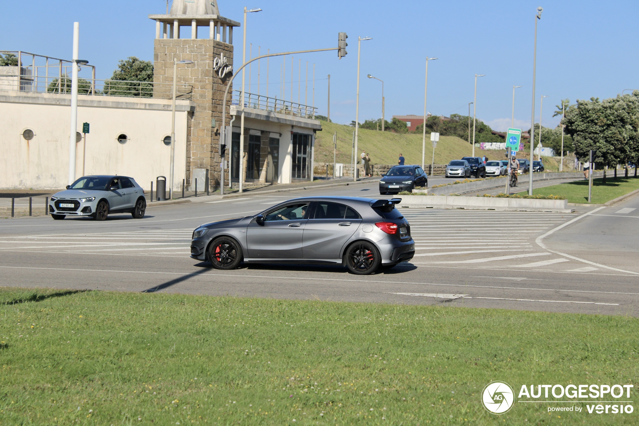 Mercedes-Benz A 45 AMG