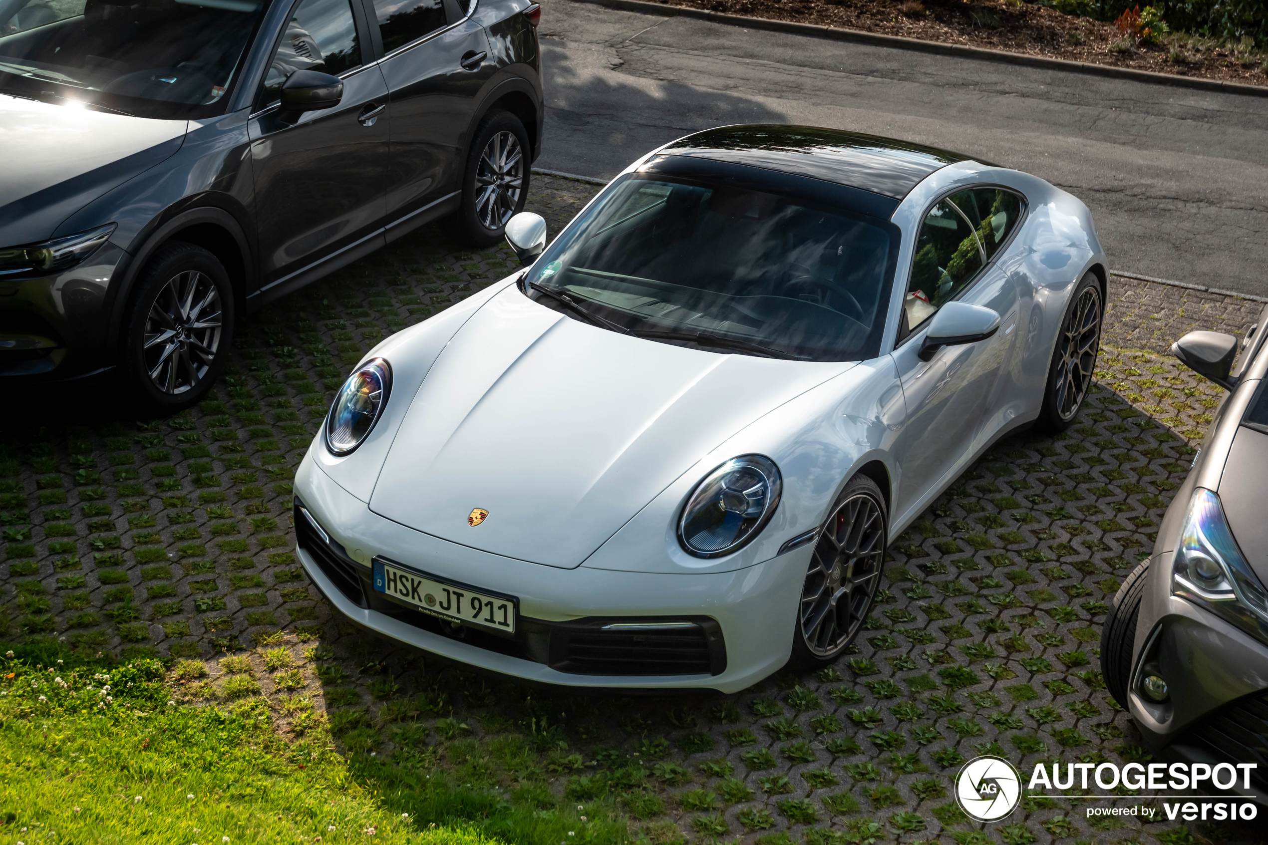 Porsche 992 Carrera 4S