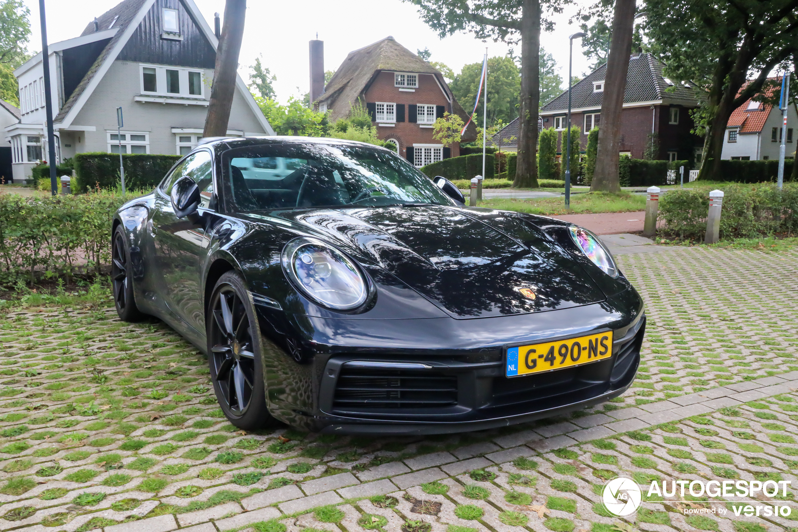 Porsche 992 Carrera 4S