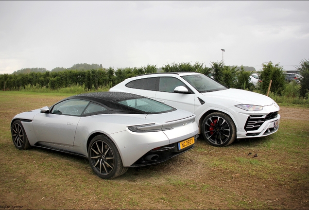 Aston Martin DB11