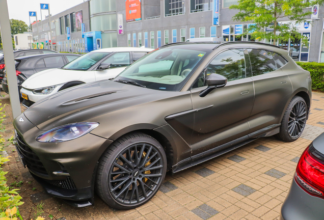 Aston Martin DBX707