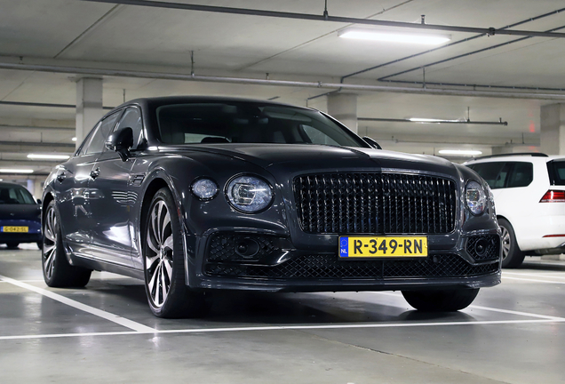 Bentley Flying Spur Hybrid