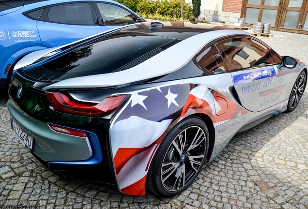 BMW i8