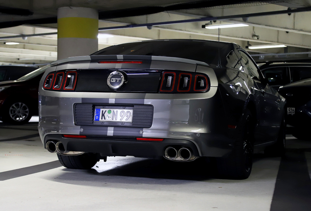 Ford Mustang GT 2013