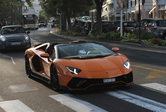 Lamborghini Aventador LP780-4 Ultimae Roadster