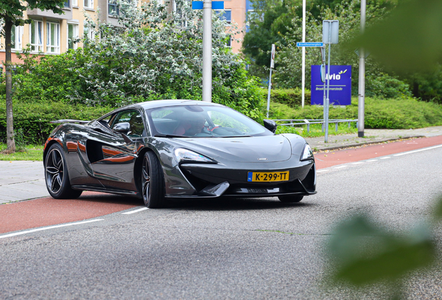 McLaren 570S