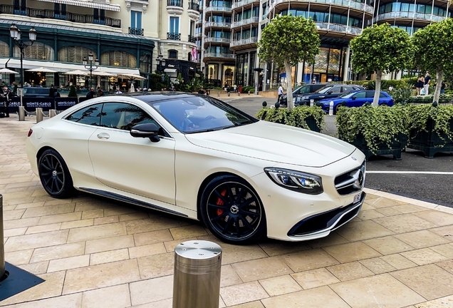 Mercedes-AMG S 63 Coupé C217