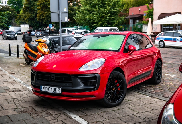 Porsche 95B Macan GTS MkIII