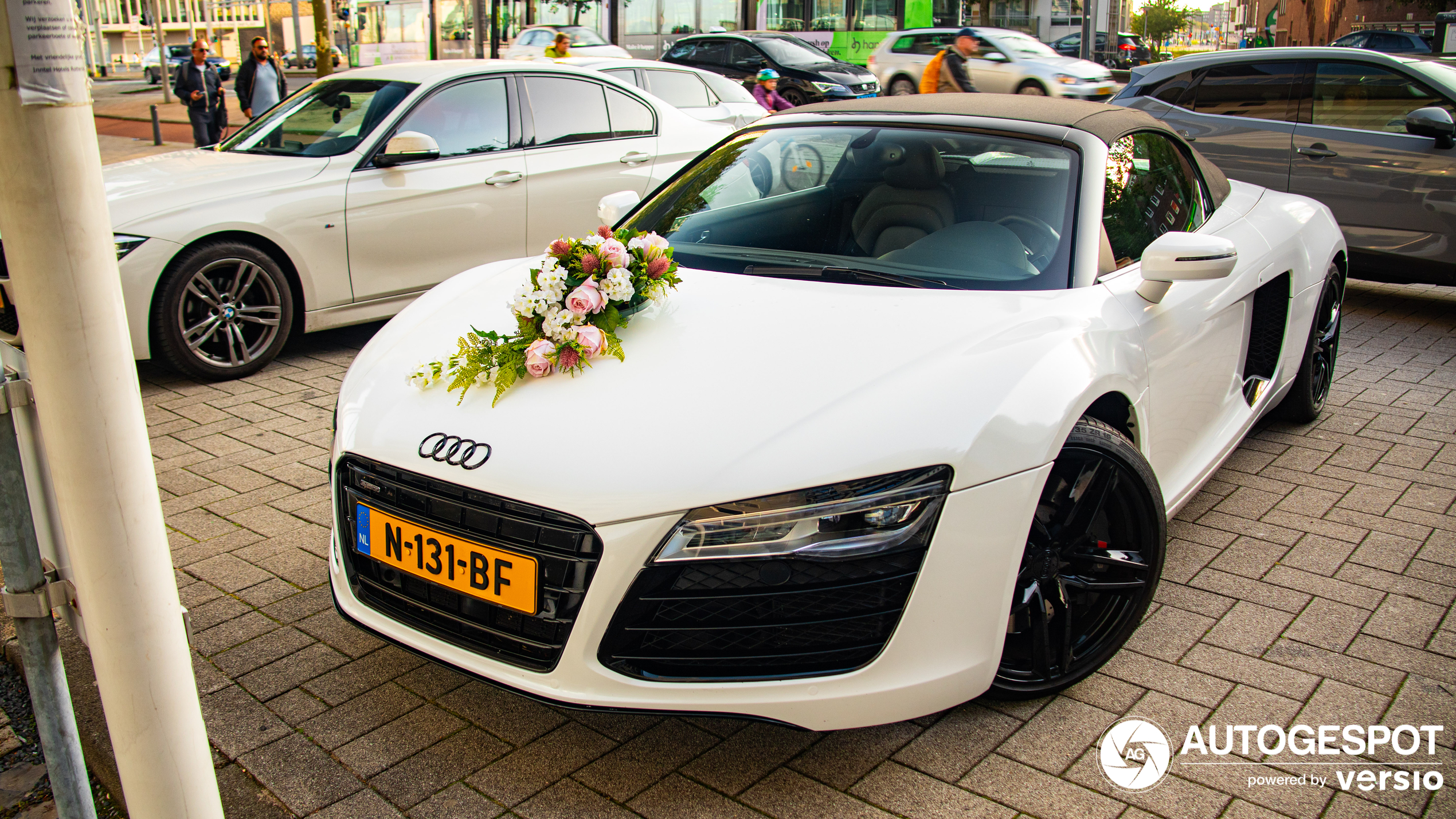 Audi R8 V8 Spyder 2013