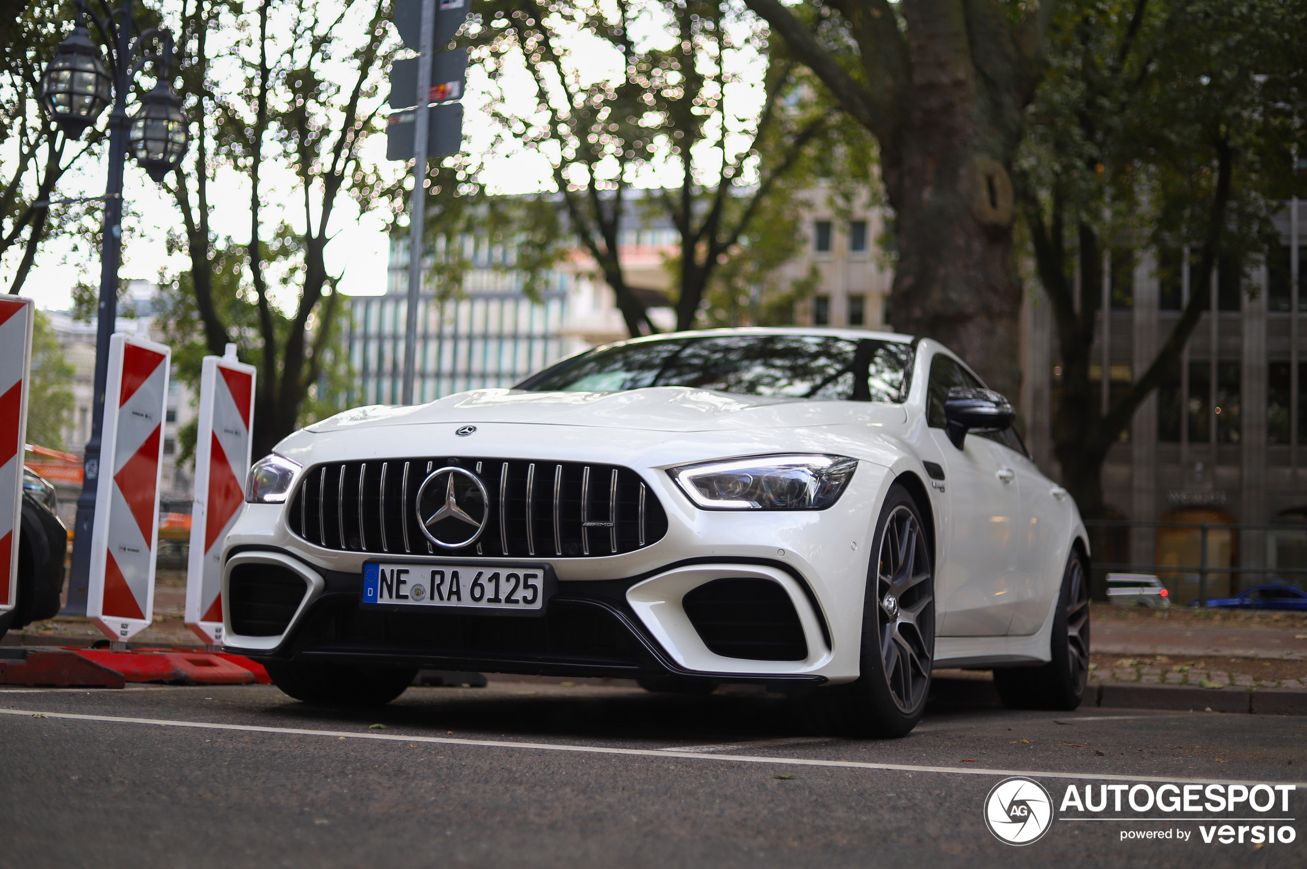 Mercedes-AMG GT 63 S X290