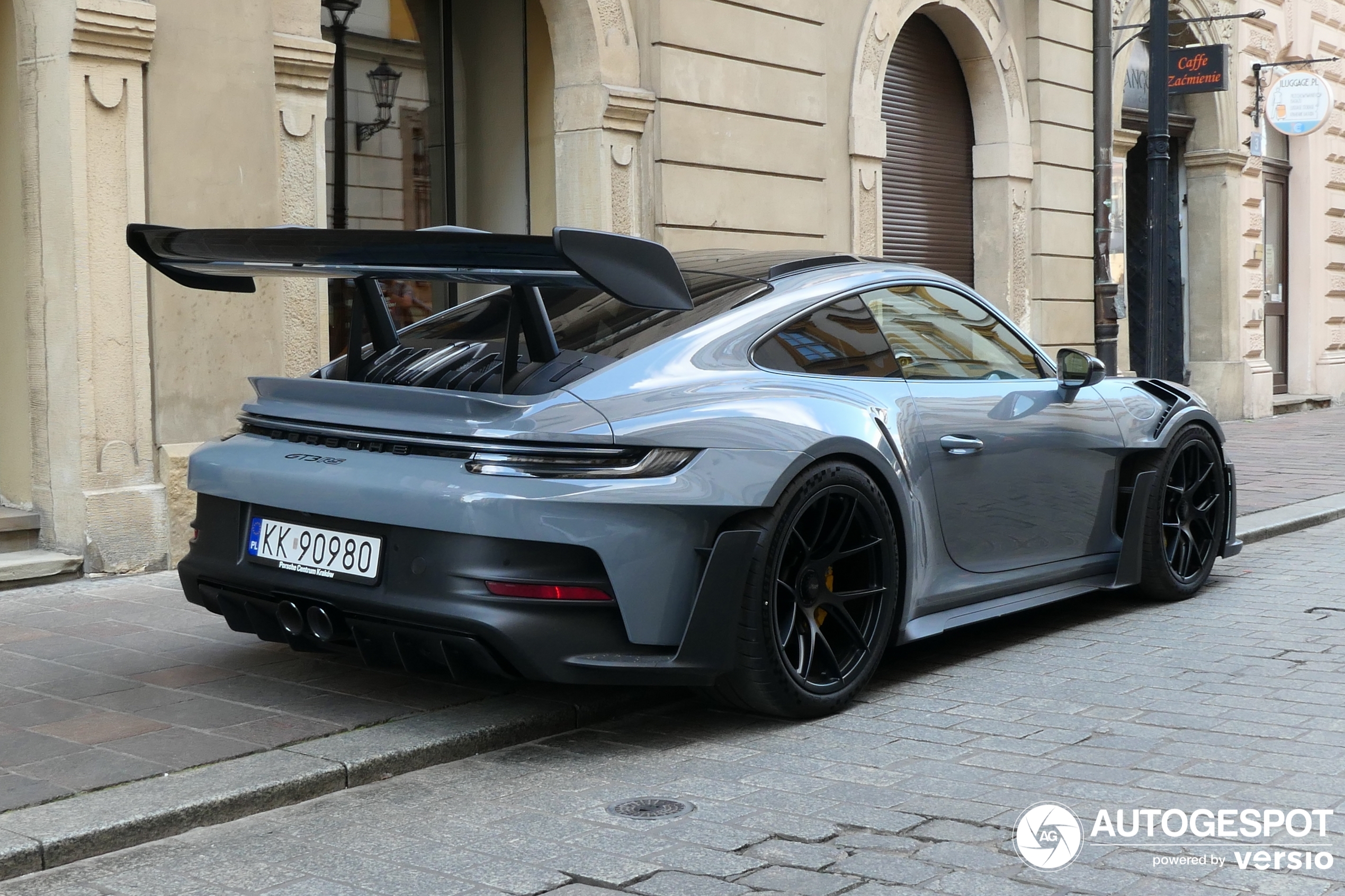 Porsche 992 GT3 RS Weissach Package