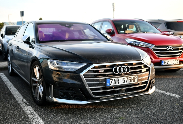 Audi S8 D5