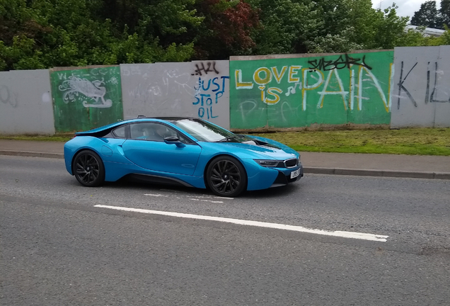 BMW i8