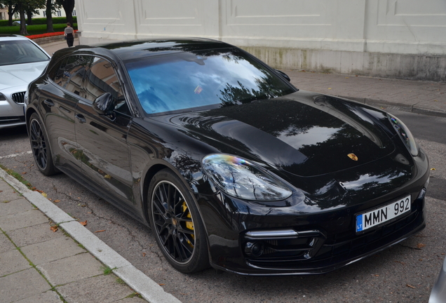 Porsche 971 Panamera GTS Sport Turismo