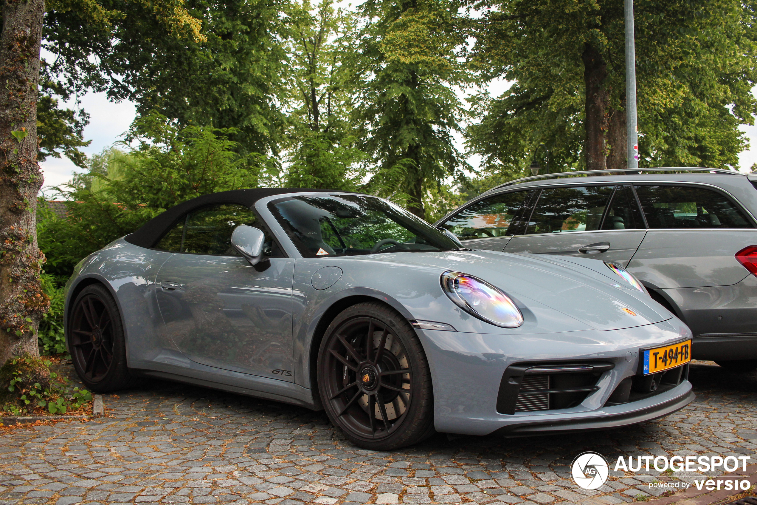 Porsche 992 Carrera 4 GTS Cabriolet