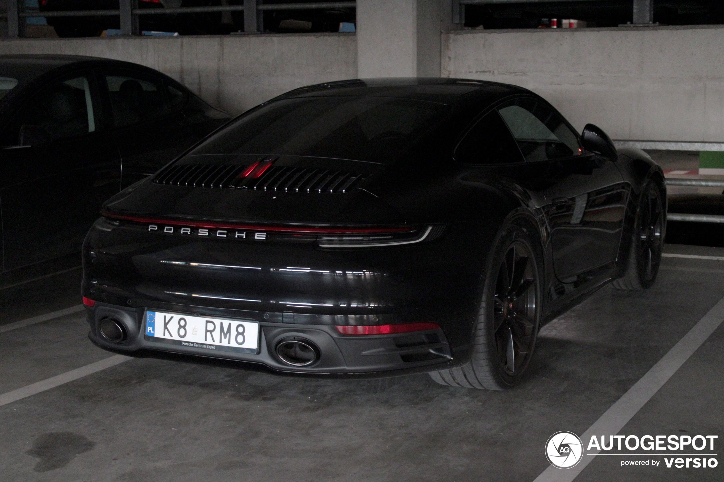 Porsche 992 Carrera 4S