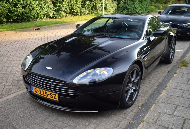 Aston Martin V8 Vantage