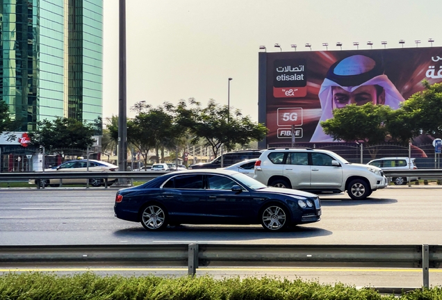 Bentley Flying Spur V8